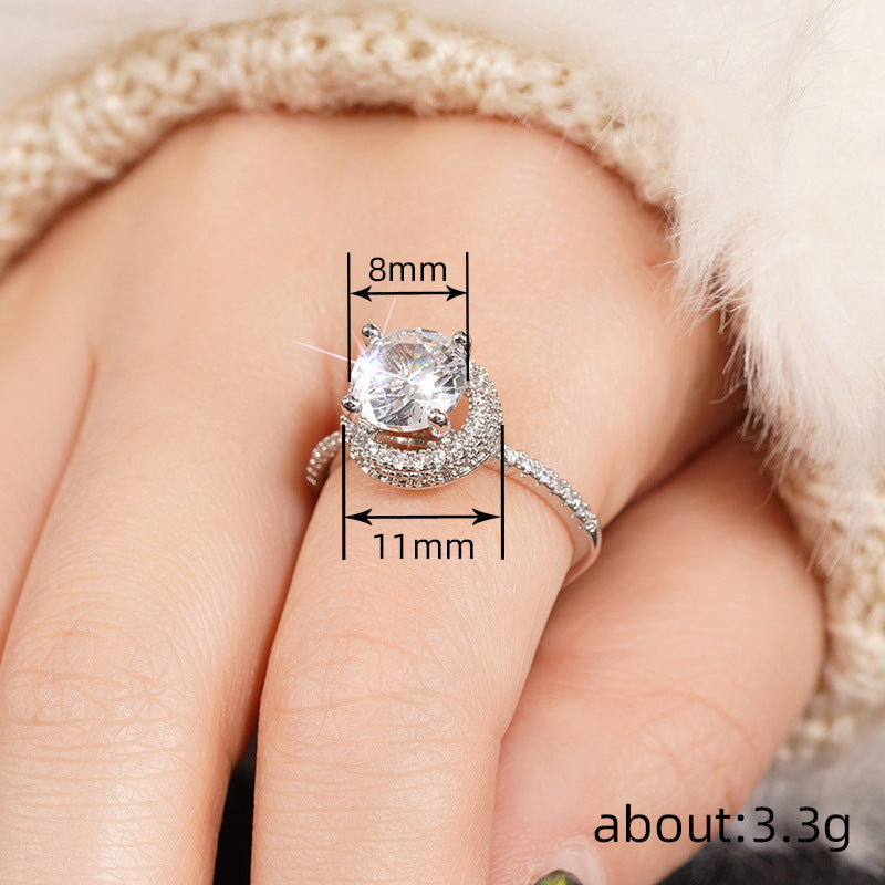 Round solitaire ring worn, size 8 mm stone