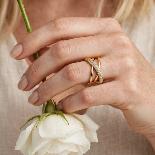 Model wearing the Luxury Crystal Ring